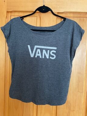 M Vans Women's Dark Gray Logo Crop Tee